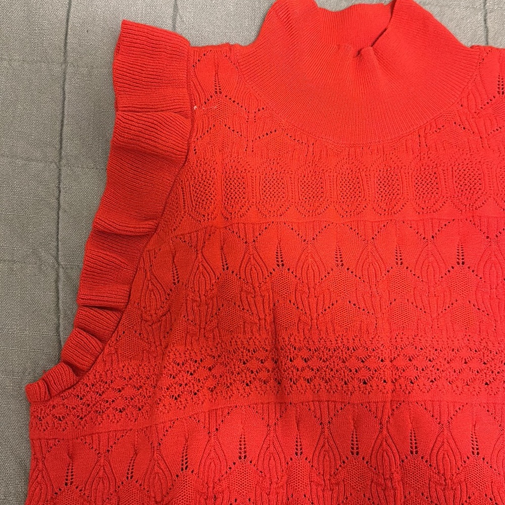 Crotchet mock neck knitted sweater vest - Picture 2 of 4